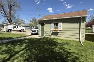 210 9th St N, Breckenridge, MN 56520 - Photo 32
