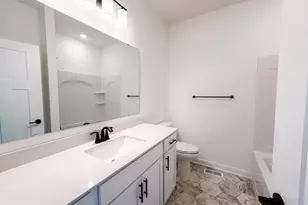 851 Londonderry Ln NW, Rochester, MN 55901 - Photo 12