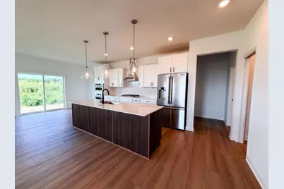 851 Londonderry Lane NW, Rochester, MN 55901 - Photo 2
