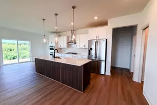 851 Londonderry Ln NW, Rochester, MN 55901 - Photo 2