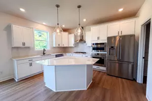 843 Londonderry Ln NW, Rochester, MN 55901 - Photo 2