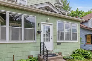 1070 Minnehaha Ave E, Saint Paul, MN 55106 - Photo 2