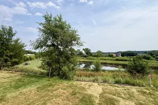 1256 Hadley Hills Dr NE, Rochester, MN 55906 - Photo 2