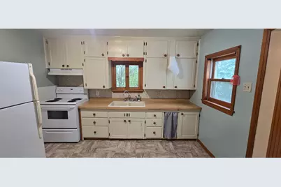 119 Red Lake Avenue SW, Bagley, MN 56621 - Photo 2
