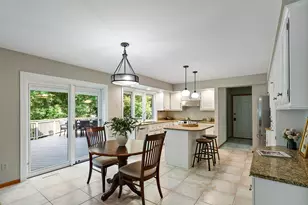 9017 Larkspur Ln, Eden Prairie, MN 55347 - Photo 8