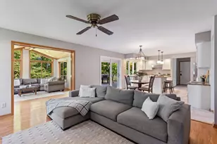 9017 Larkspur Ln, Eden Prairie, MN 55347 - Photo 12