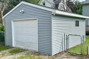 608 2nd Ave SW, Austin, MN 55912 - Photo 4