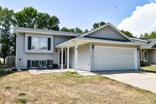 3842 10th St N, Fargo, ND 58102 - Photo 2