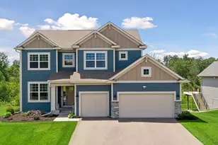 8143 Haywood Dr, Lino Lakes, MN 55014 - Photo 4