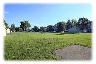9358 Ranchview Ln N, Maple Grove, MN 55369 - Photo 2