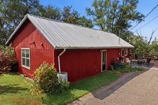 34810 Old Homer Rd, Winona, MN 55987 - Photo 2