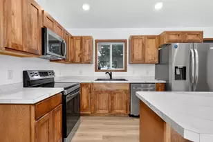 1125 NE 6th Ave, Grand Rapids, MN 55744 - Photo 2