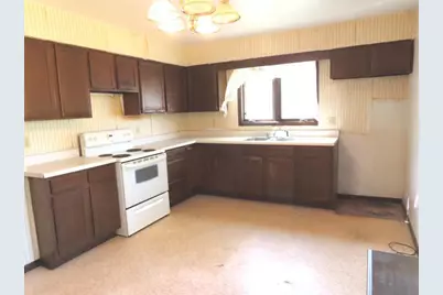 301 Bottineau Avenue NW, Red Lake Falls, MN 56750 - Photo 8