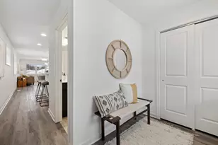 2032 James Ave N, Minneapolis, MN 55411 - Photo 2