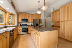 1939 Greenwood Dr NE, Owatonna, MN 55060 - Photo 8