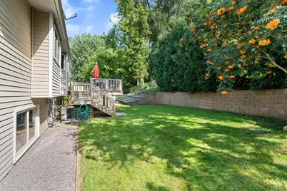 1939 Greenwood Drive NE, Owatonna, MN 55060 - Photo 48