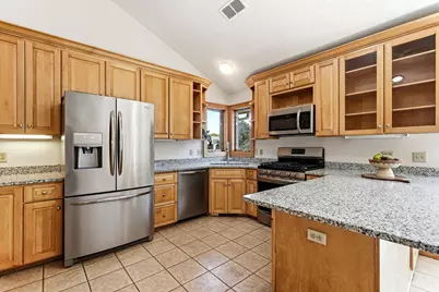 8843 Blackoaks Lane N, Maple Grove, MN 55311 - Photo 12