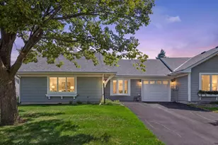 518 Devonshire Dr, Norwood Young America, MN 55397 - Photo 2