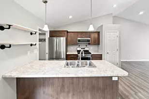 6084 Sandstone St NW, Rochester, MN 55901 - Photo 12