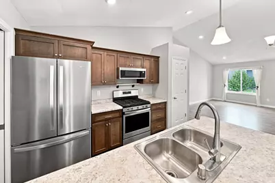 6084 Sandstone Street NW, Rochester, MN 55901 - Photo 14