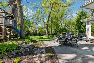 290 Ridgeview Drive E, Wayzata, MN 55391 - Photo 28