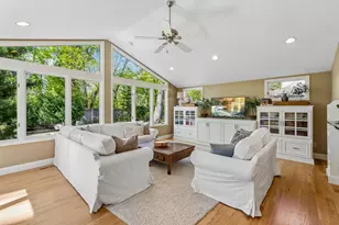 290 Ridgeview Dr E, Wayzata, MN 55391 - Photo 10