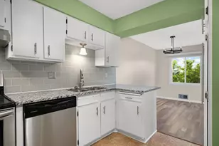10397 Juniper Ln, Eden Prairie, MN 55347 - Photo 10