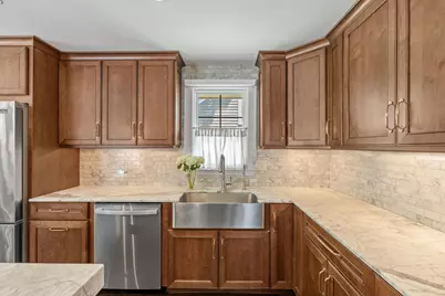 219 Chicago Avenue N, Wayzata, MN 55391 - Photo 20