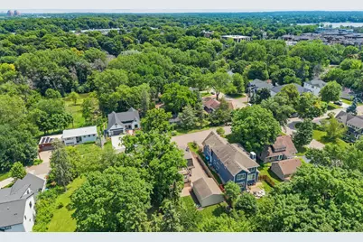 219 Chicago Avenue N, Wayzata, MN 55391 - Photo 58