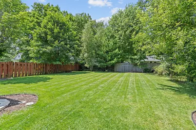 219 Chicago Avenue N, Wayzata, MN 55391 - Photo 6