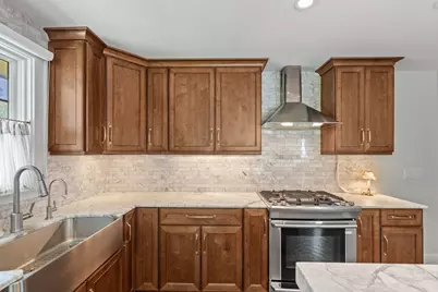 219 Chicago Avenue N, Wayzata, MN 55391 - Photo 22