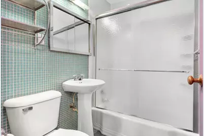 1912 Dupont Avenue S #405, Minneapolis, MN 55403 - Photo 10