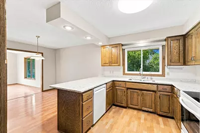 1718 Hazelwood Circle, Saint Cloud, MN 56303 - Photo 16