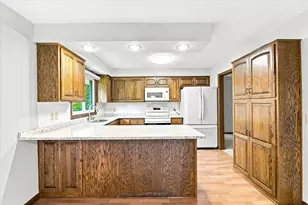 1718 Hazelwood Circle, Saint Cloud, MN 56303 - Photo 14