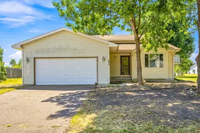 580 W 11th Street, Rush City, MN 55069 - Photo 1