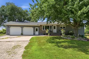 26280 115th St NE, Belgrade, MN 56312 - Photo 2
