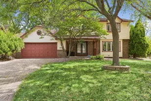 1836 Prior Ave N, Falcon Heights, MN 55113 - Photo 2