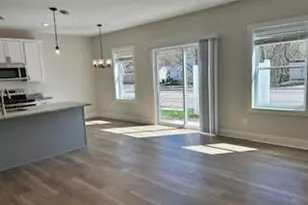 3405 Douglas Dr N, Crystal, MN 55422 - Photo 6