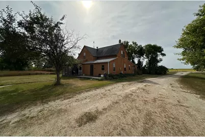 1372 190th Street, Kent, MN 56553 - Photo 4