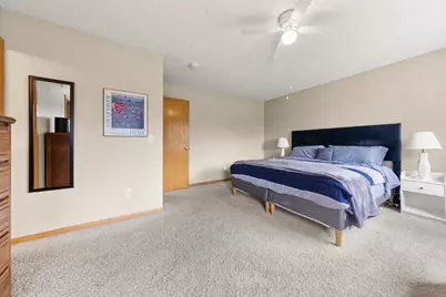 446 Mission Hills Way E, Chanhassen, MN 55317 - Photo 20