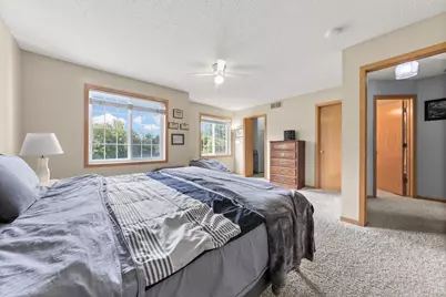446 Mission Hills Way E, Chanhassen, MN 55317 - Photo 18