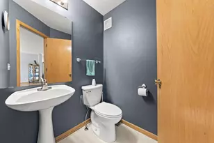 446 Mission Hills Way E, Chanhassen, MN 55317 - Photo 16