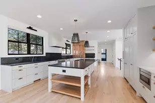 6029 Abbott Ave S, Edina, MN 55410 - Photo 8