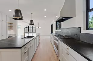 6029 Abbott Ave S, Edina, MN 55410 - Photo 10