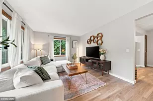 13240 Dahlgren Rd, Minnetonka, MN 55305 - Photo 4