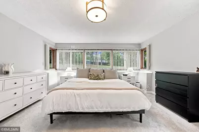 13240 Dahlgren Road, Minnetonka, MN 55305 - Photo 24