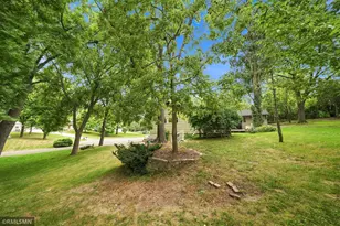 13240 Dahlgren Rd, Minnetonka, MN 55305 - Photo 46