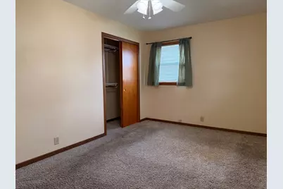 117 Southdale Street SE, Sleepy Eye, MN 56085 - Photo 12