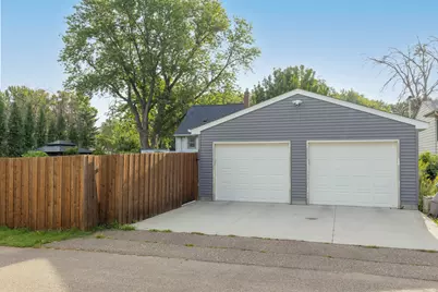 2725 Division Street N, North Saint Paul, MN 55109 - Photo 24