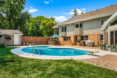 5565 Howards Point Road, Shorewood, MN 55331 - Photo 8